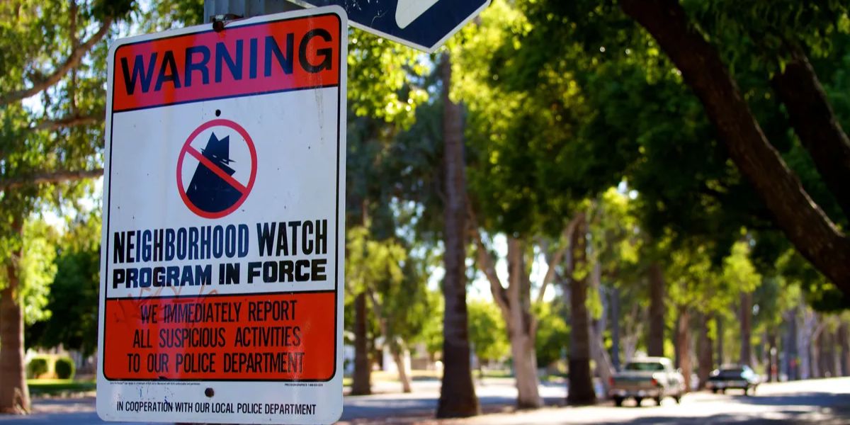 Key Features of Successful Neighborhood Watch Programs in Los Angeles